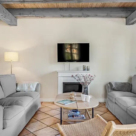 Amazing In With Jacuzzi Ferienhaus *