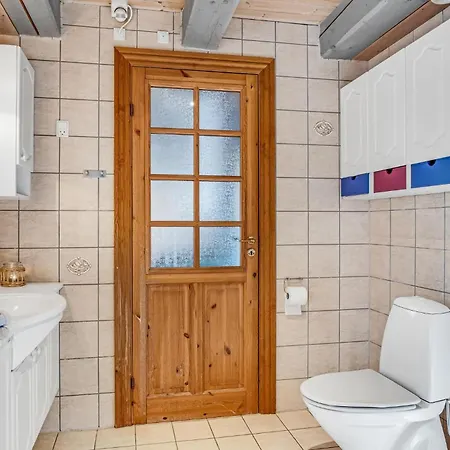 Ferienhaus Amazing In With Jacuzzi *