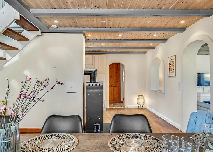 Semesterbostad Amazing In With Jacuzzi *