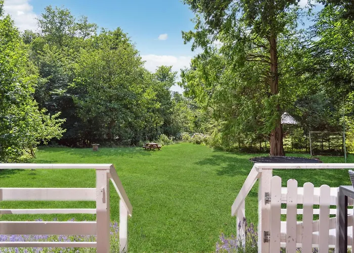 Amazing In With Jacuzzi